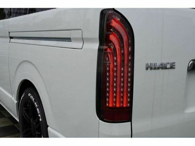 HIACE VAN-6