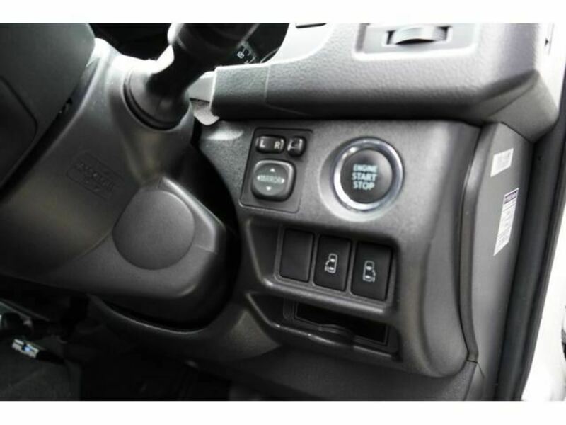 HIACE VAN-11