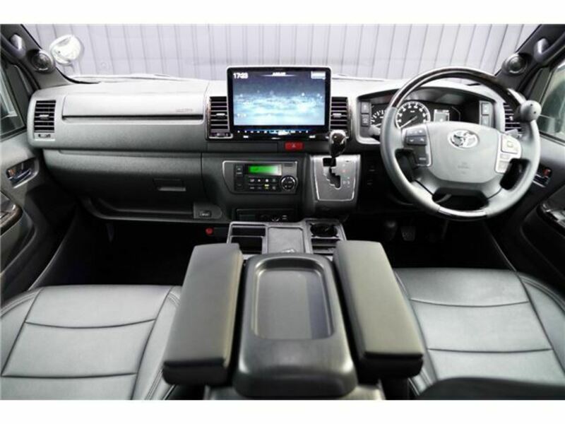 HIACE VAN-2