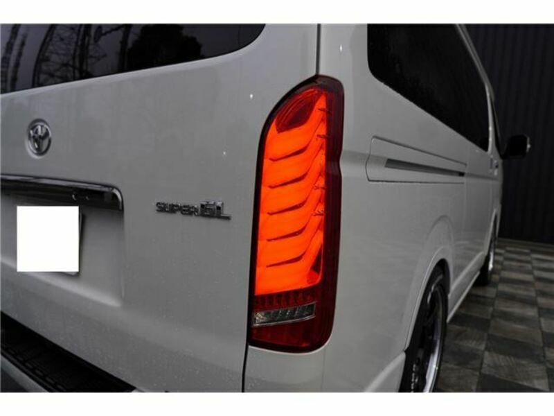 HIACE VAN-17