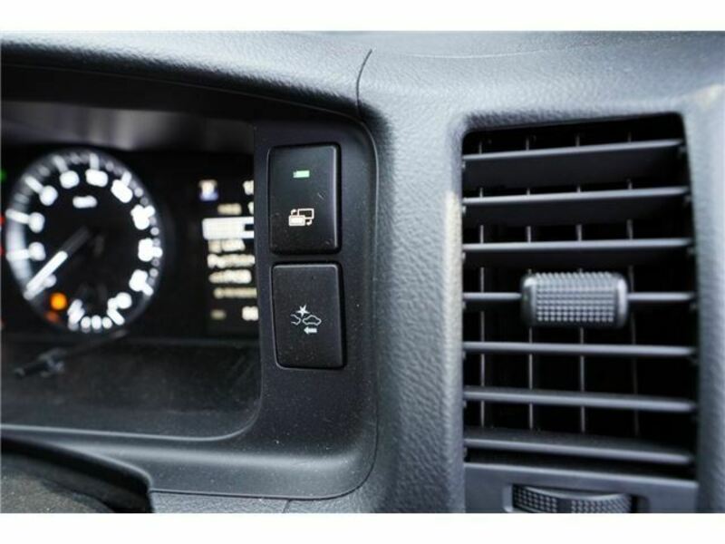 HIACE VAN-21