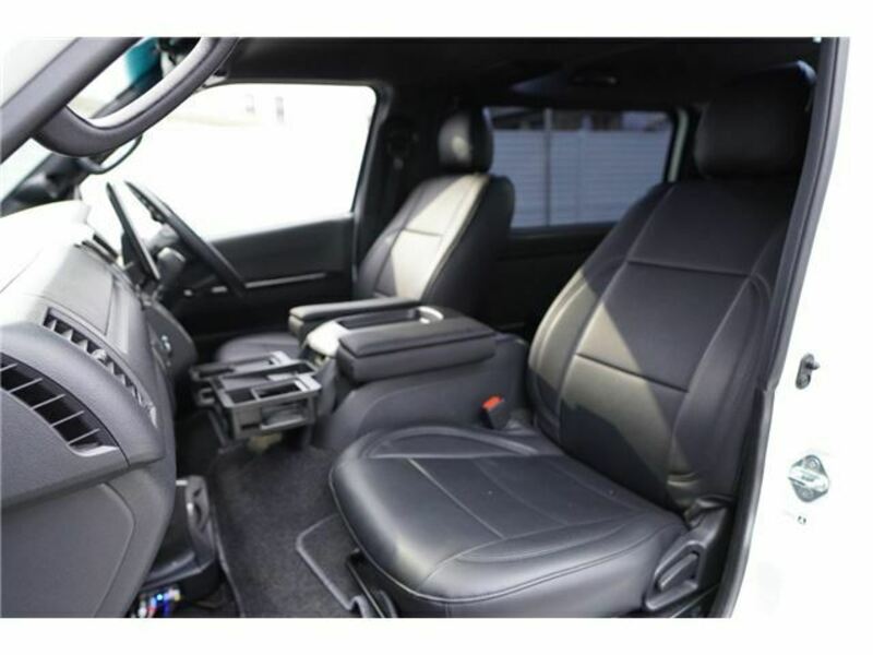 HIACE VAN-40