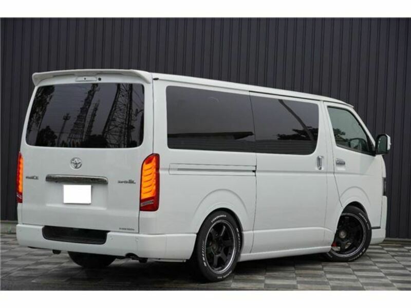 HIACE VAN-47