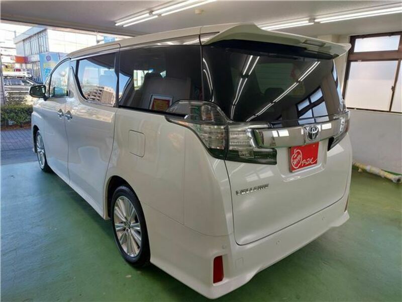 VELLFIRE-8
