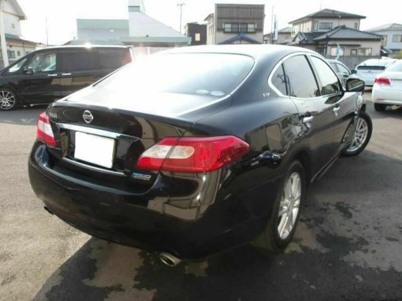 FUGA HYBRID-1
