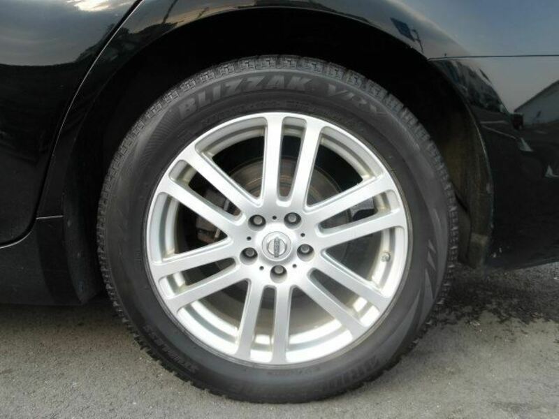 FUGA HYBRID-4