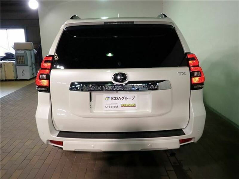 LAND CRUISER PRADO-1
