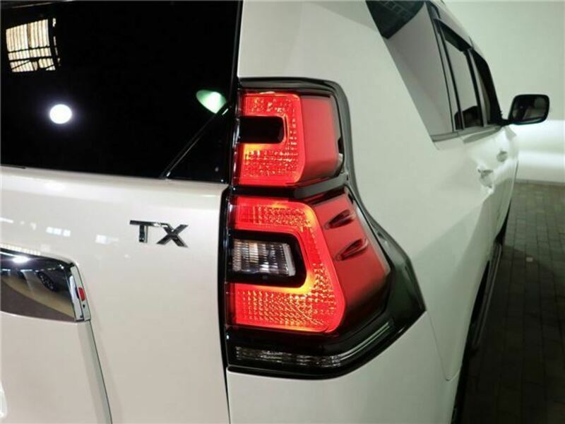 LAND CRUISER PRADO-32