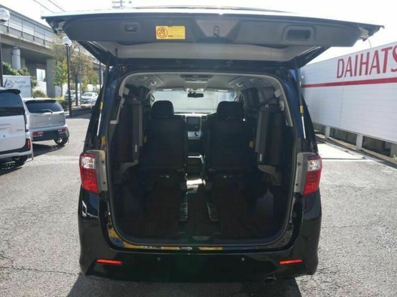 ALPHARD-32