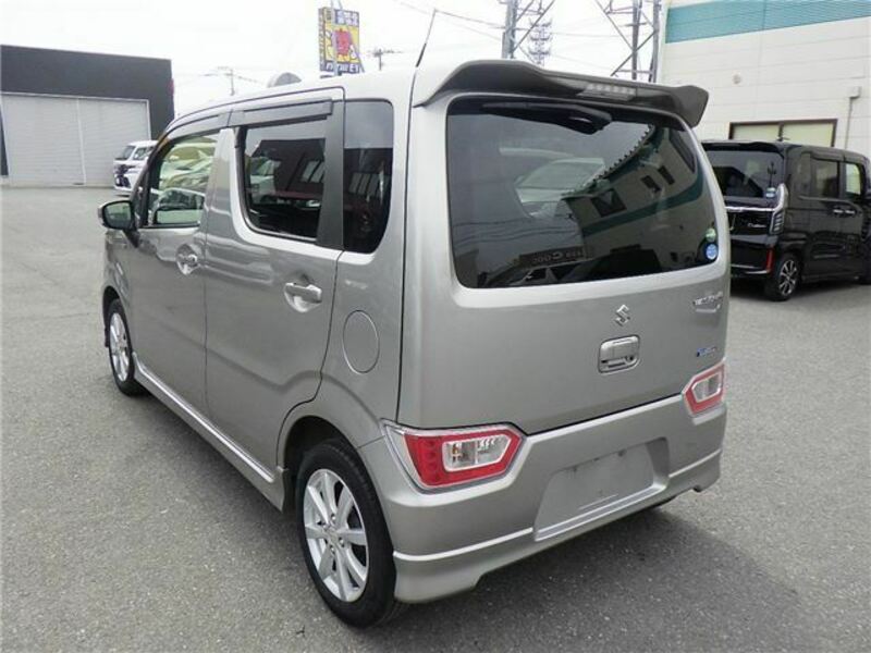 WAGON R-2