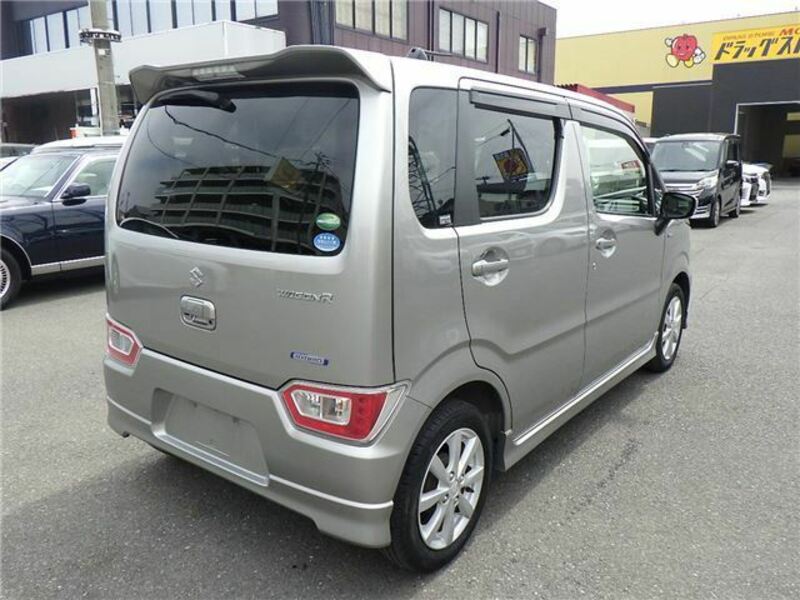 WAGON R-3