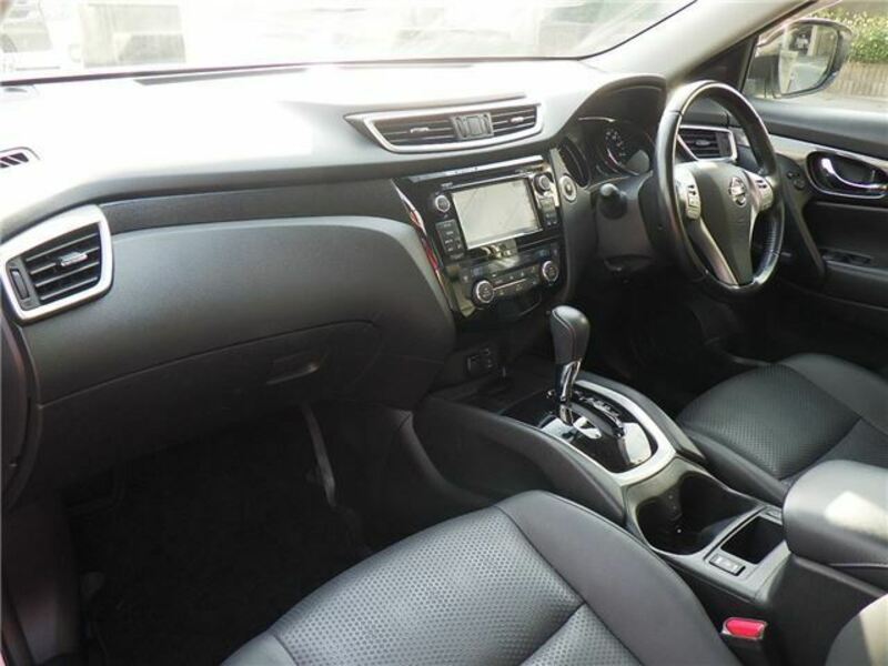 X-TRAIL