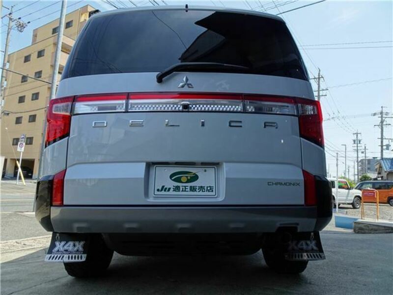 DELICA D5