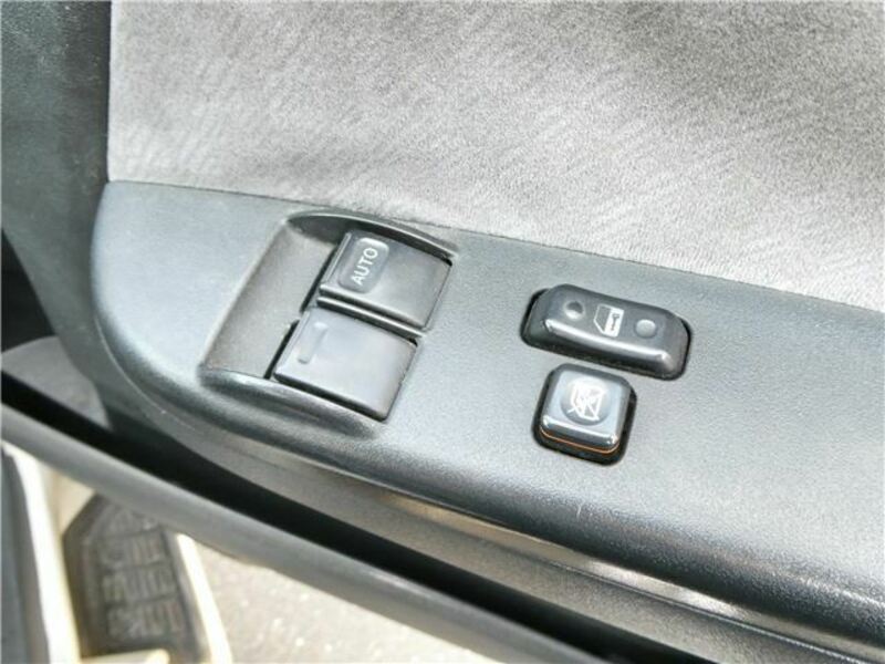 HIACE-13
