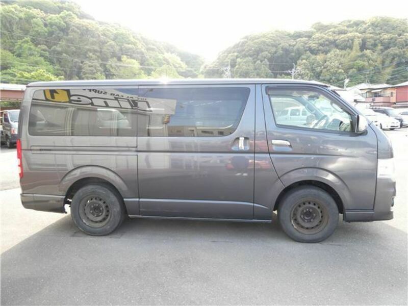 HIACE-28