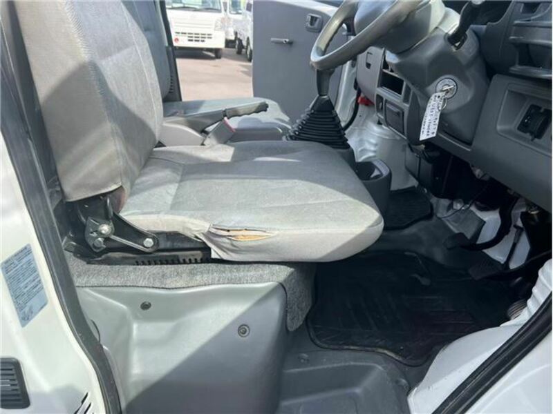 MINICAB TRUCK-13