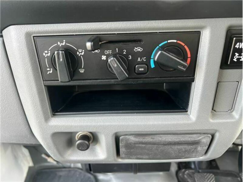 MINICAB TRUCK-17