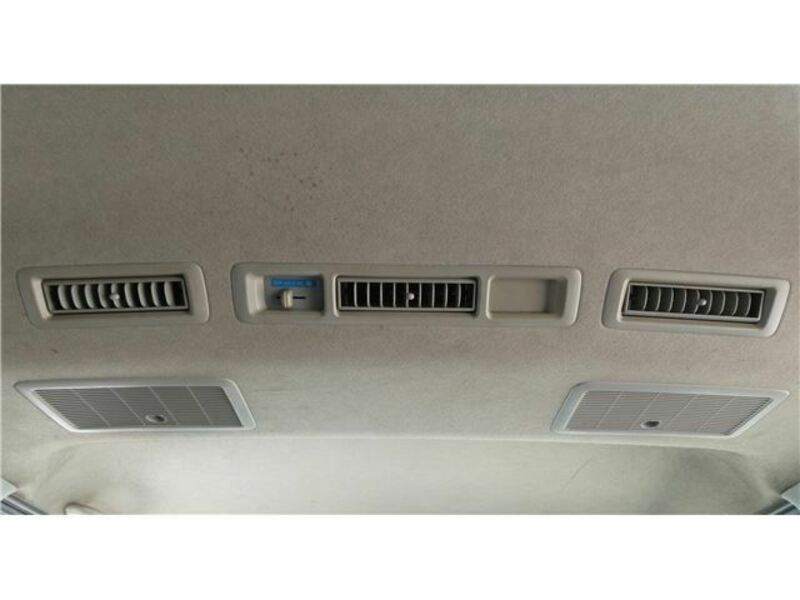HIACE-11
