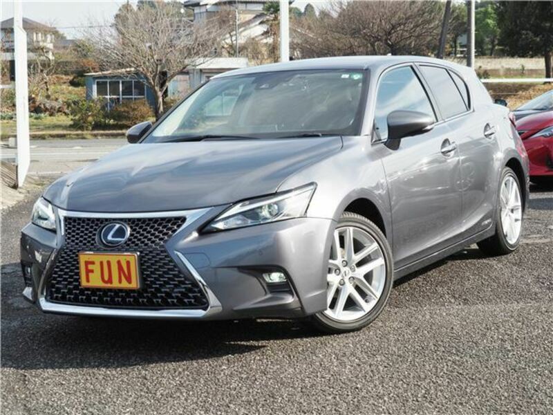 LEXUS　CT