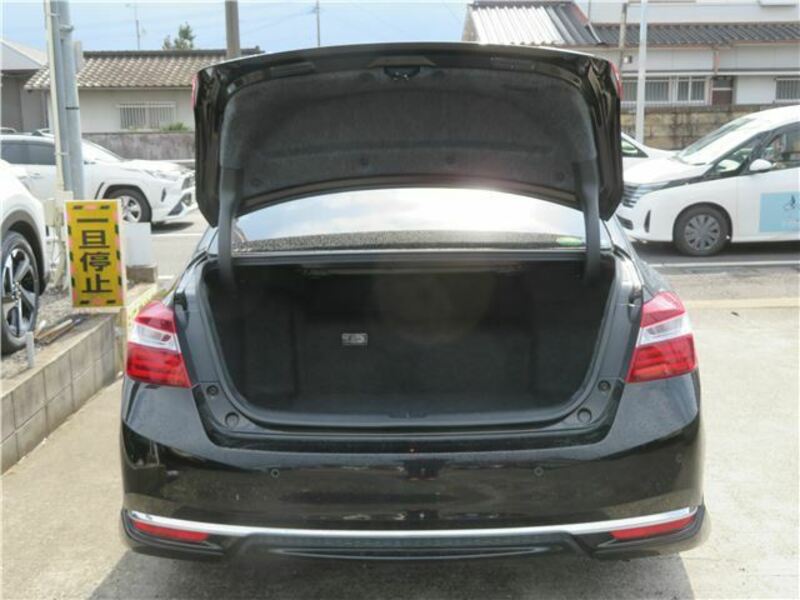 ACCORD HYBRID-8