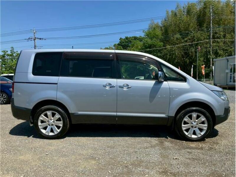 DELICA D5