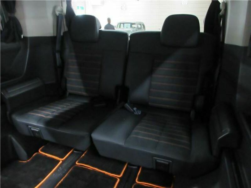 DELICA D5
