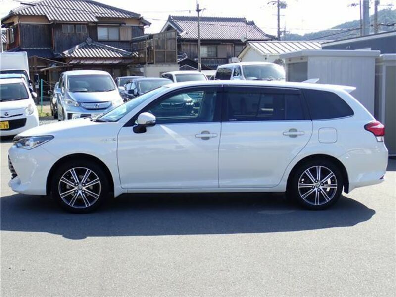 COROLLA FIELDER
