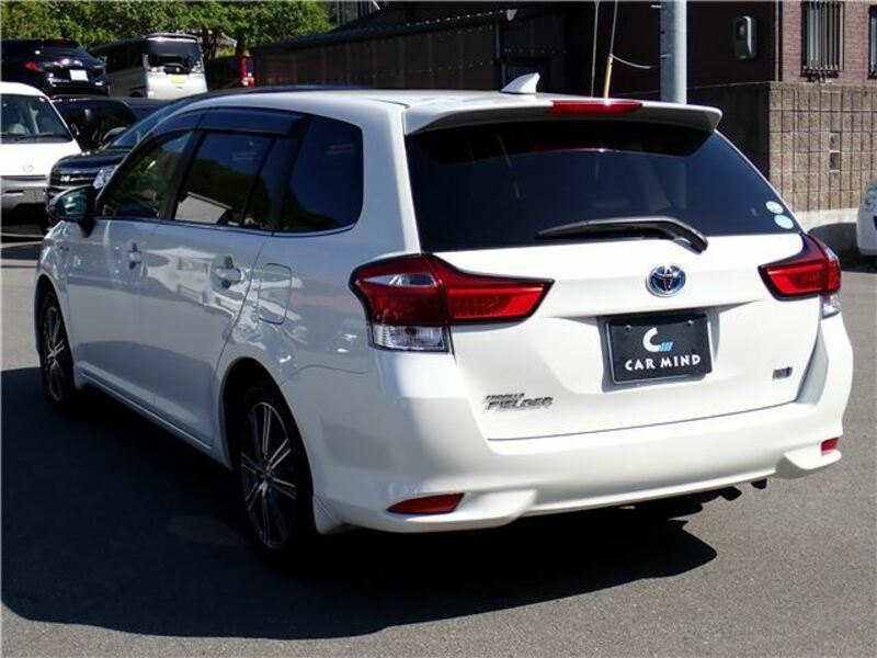 COROLLA FIELDER