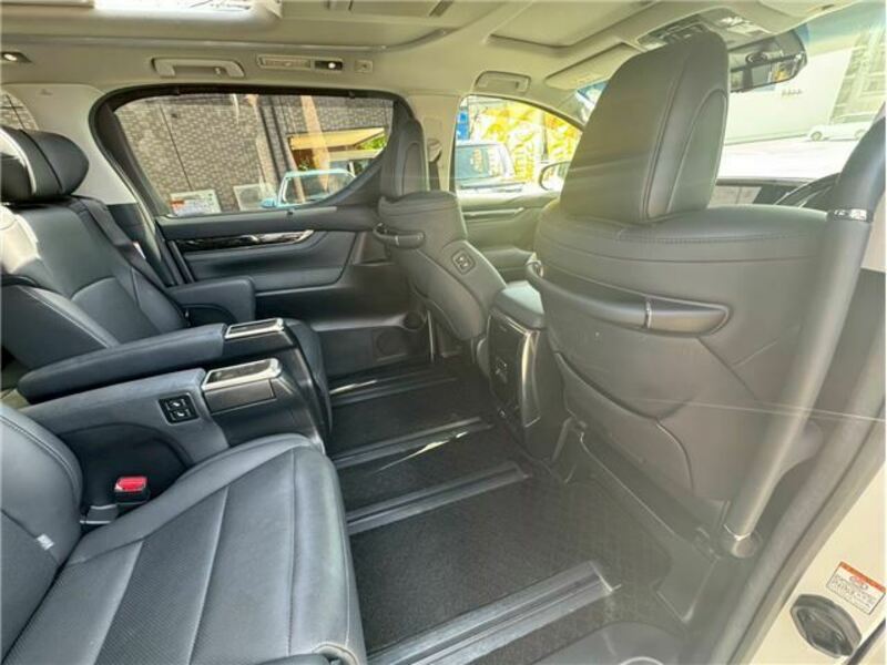 ALPHARD-7