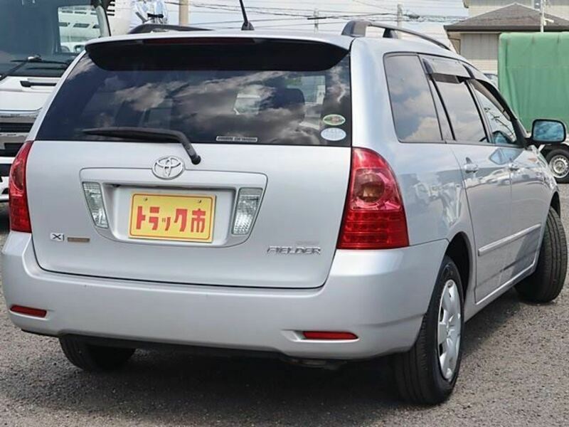 COROLLA FIELDER