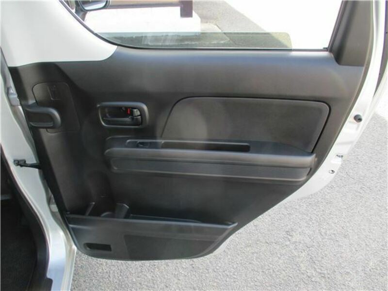WAGON R-16