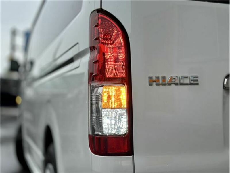 HIACE VAN-13