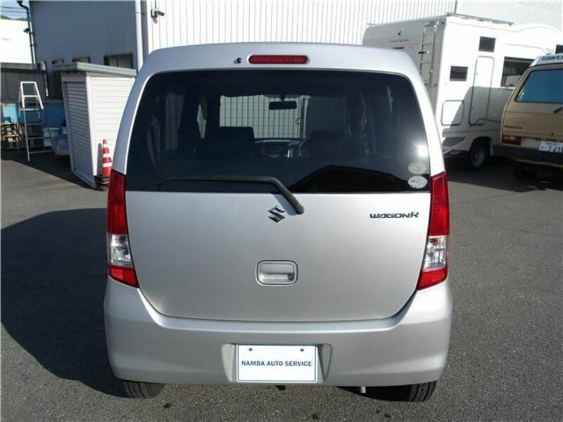 WAGON R