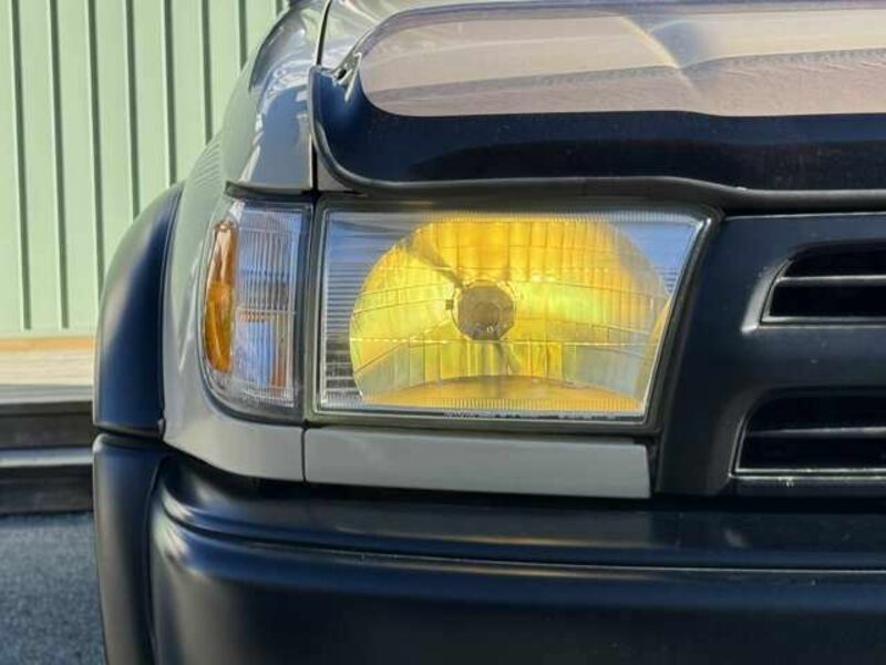 HILUX SURF