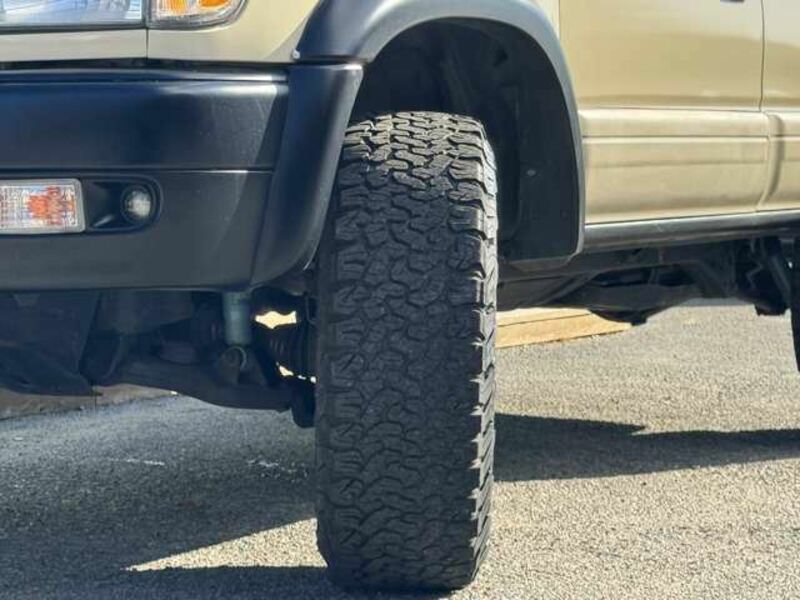 HILUX SURF
