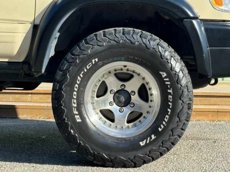 HILUX SURF