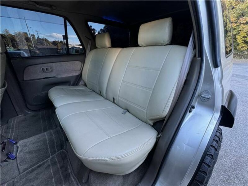 HILUX SURF