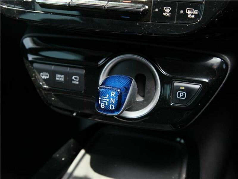 PRIUS PHV