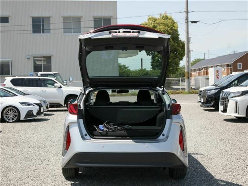 PRIUS PHV