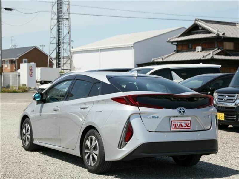 PRIUS PHV
