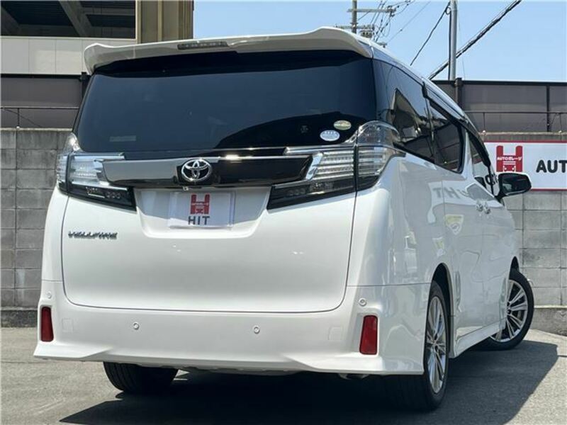 VELLFIRE-1
