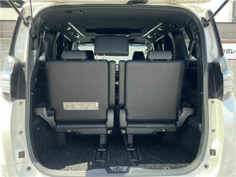 VELLFIRE-15