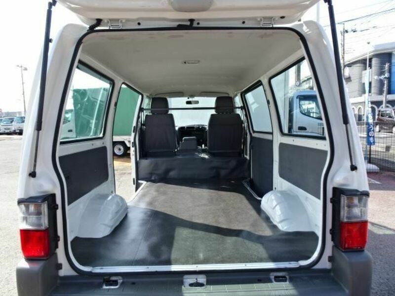 BONGO VAN