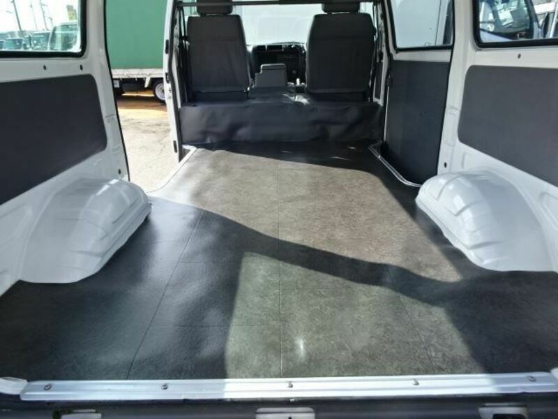 BONGO VAN