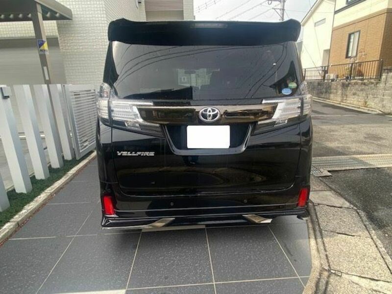 VELLFIRE-4