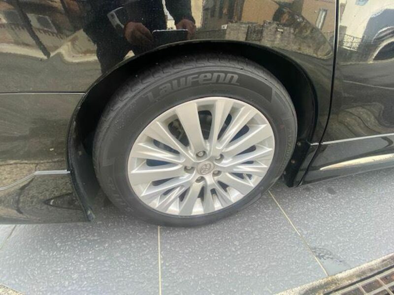 VELLFIRE-13