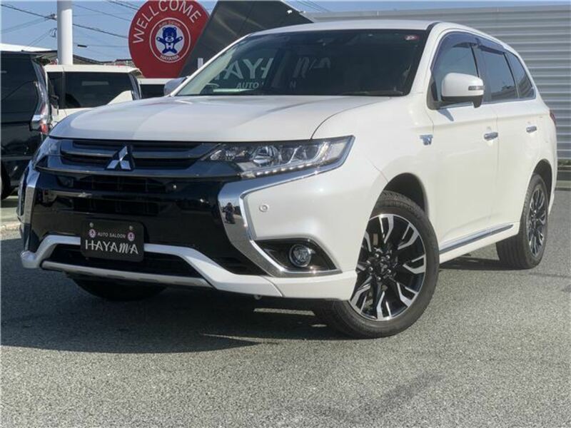 MITSUBISHI　OUTLANDER PHEV