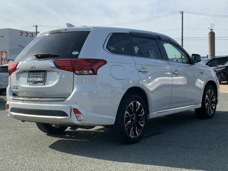 OUTLANDER PHEV