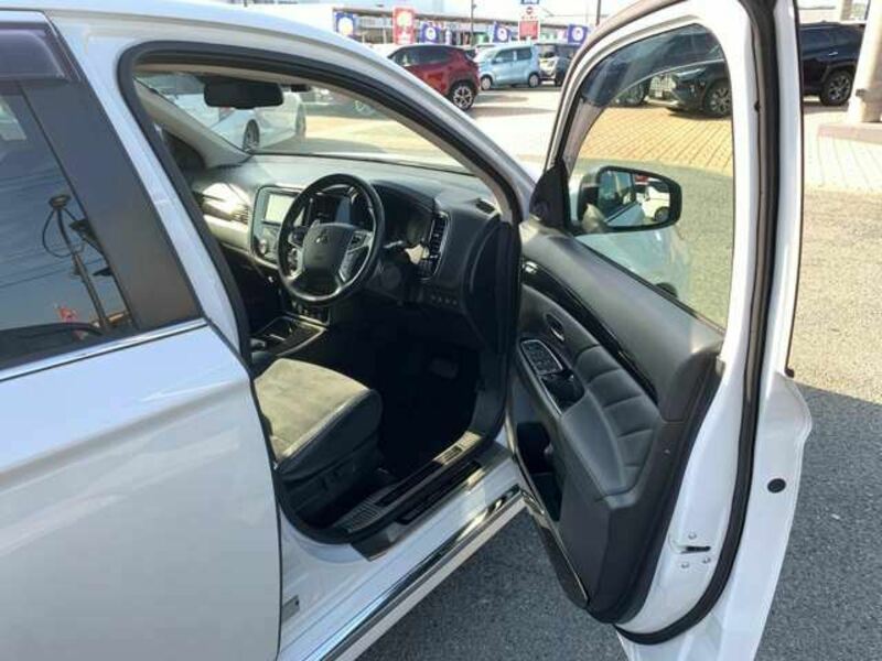 OUTLANDER PHEV
