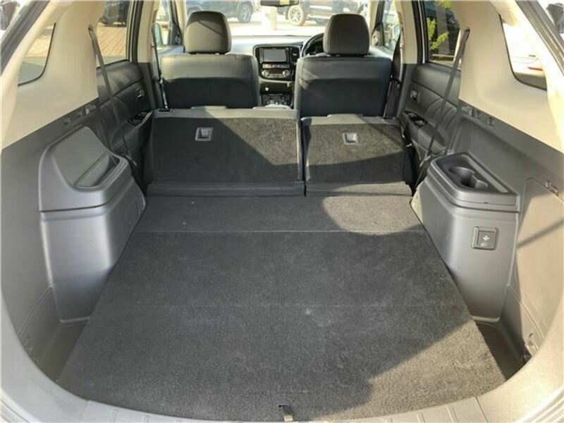OUTLANDER PHEV